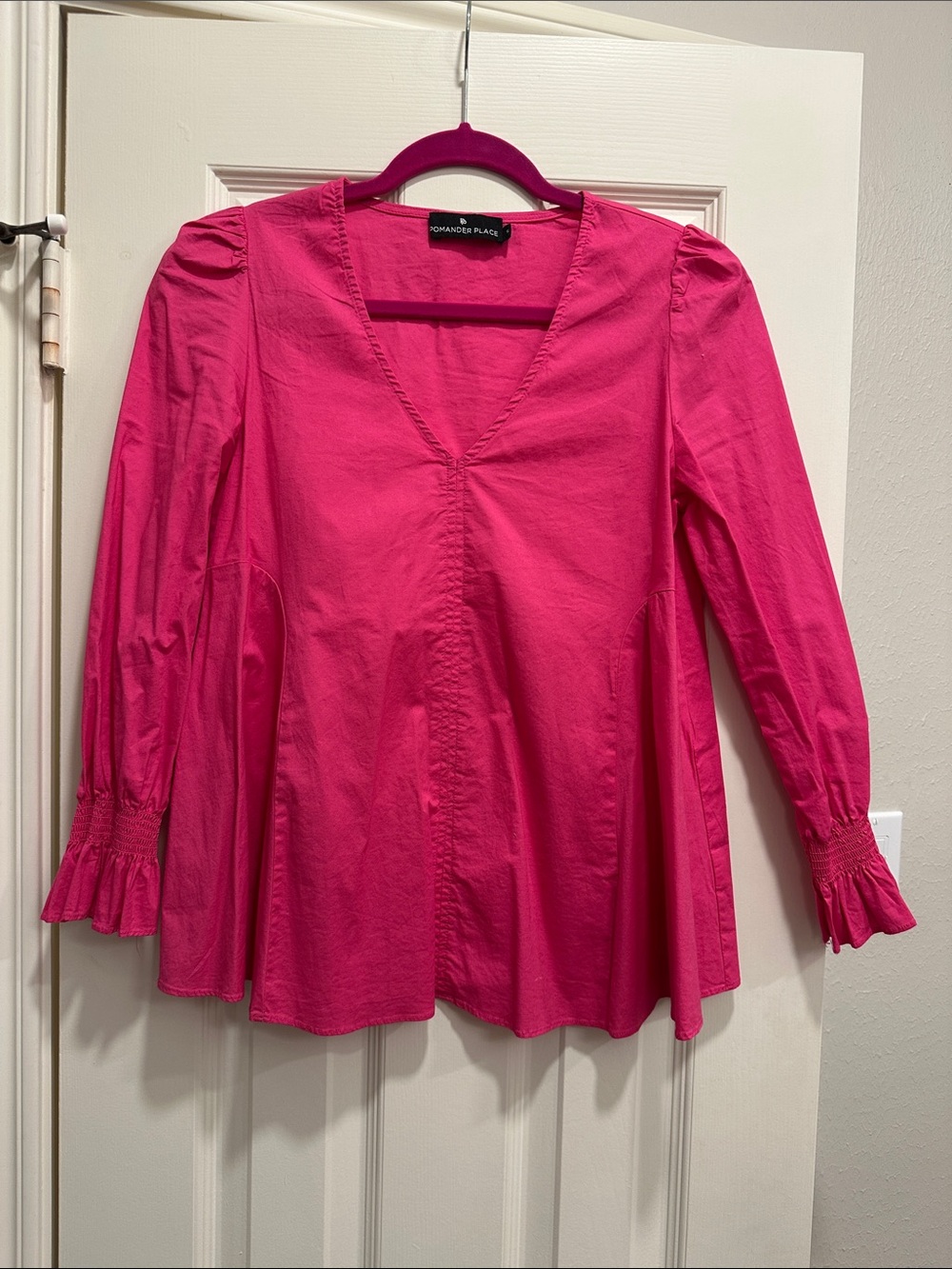 Tuckernuck Pomander Place hot pink Easton Blouse size small